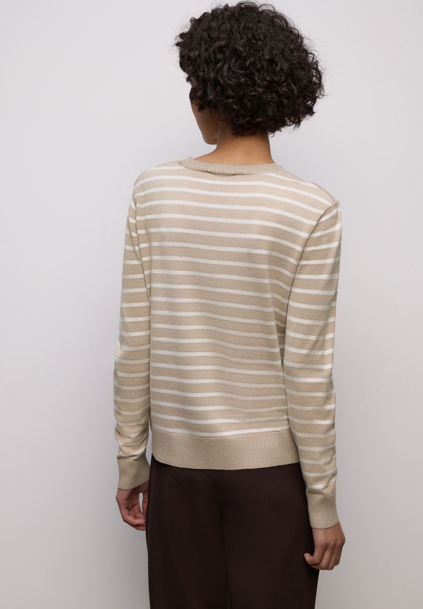 Gestreifter Pullover