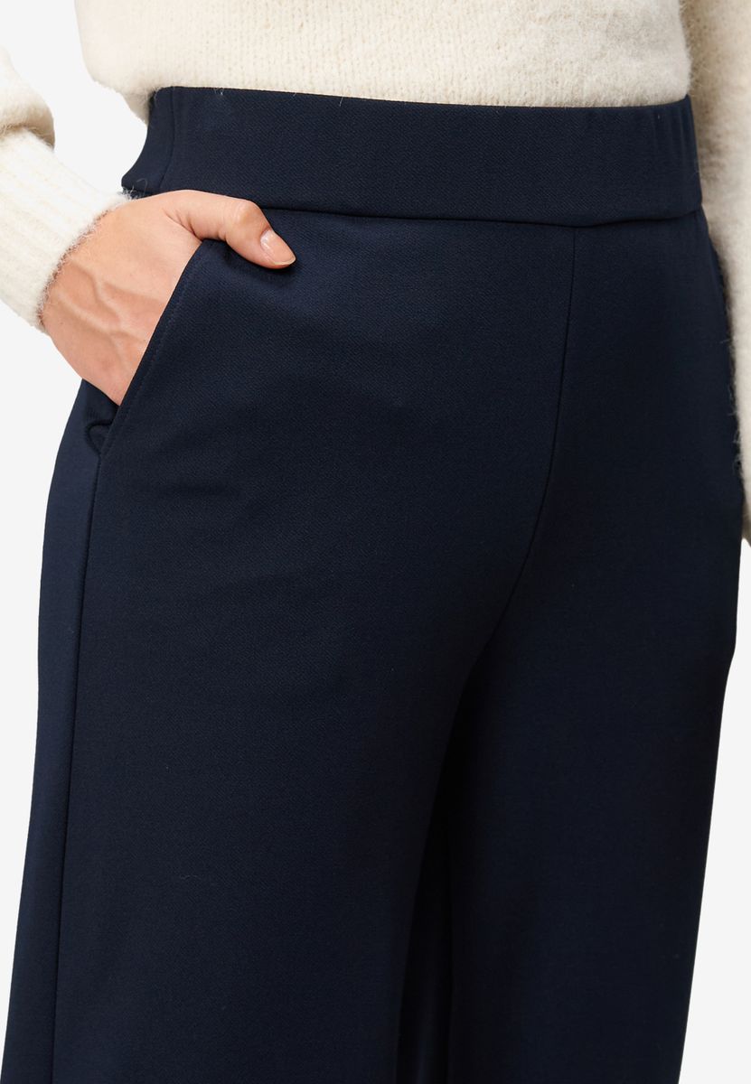 Basic-Hose in 7/8 Länge Malou