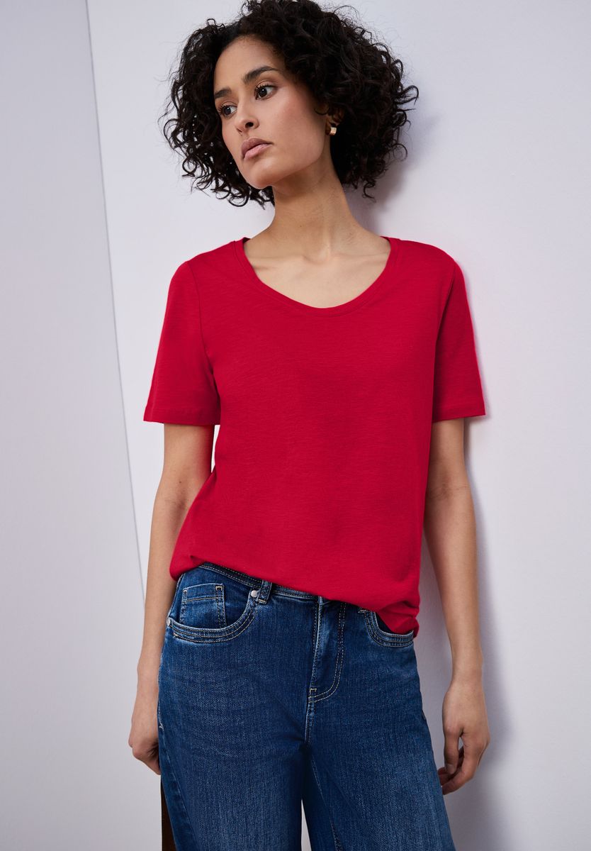 Basic T-Shirt mit gerundetem V-Neck