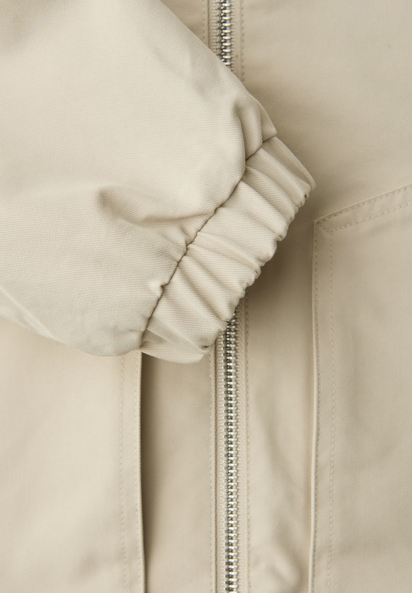 Kurze Jacke