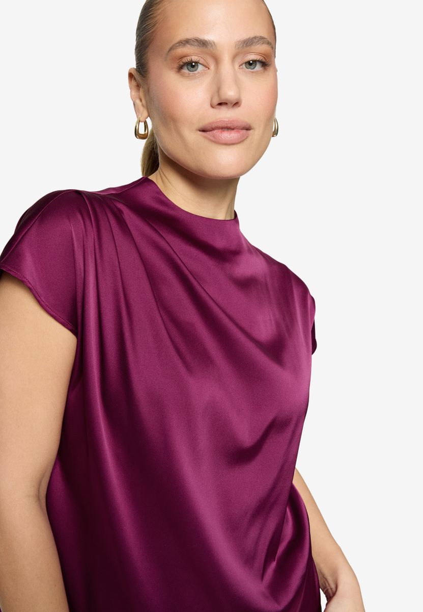 Satinbluse  mit Stehkragen