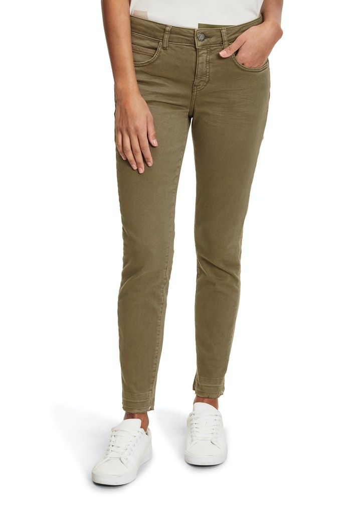 Modern fit jeans