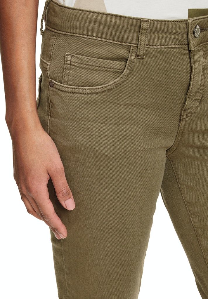 Modern fit jeans